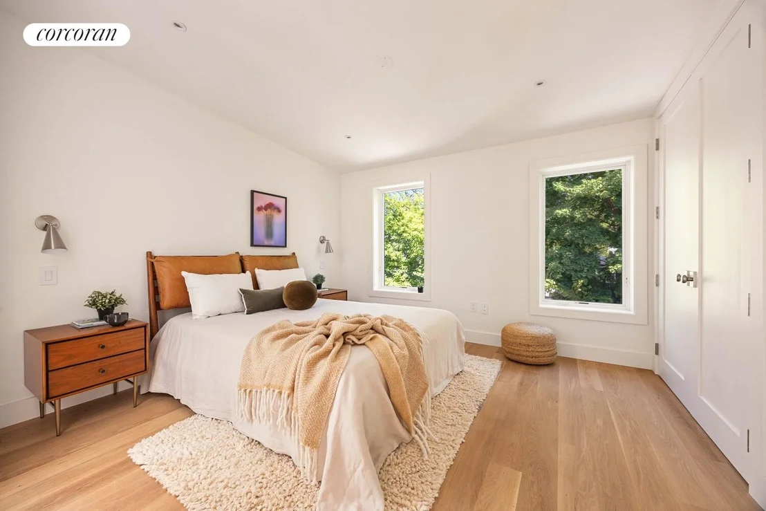 Photo of 331 12TH Street