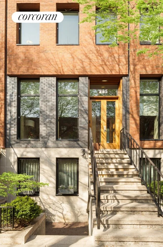 Photo of 285 STATE Street