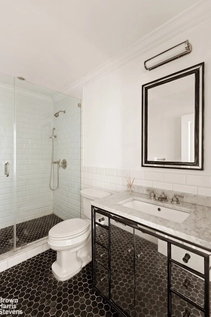 Photo of 18 ARLINGTON Place