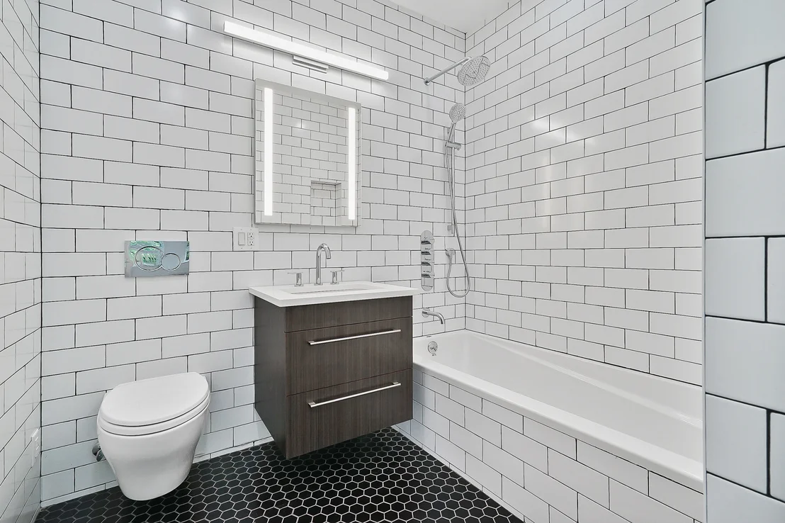 Photo of 85 Calyer Street