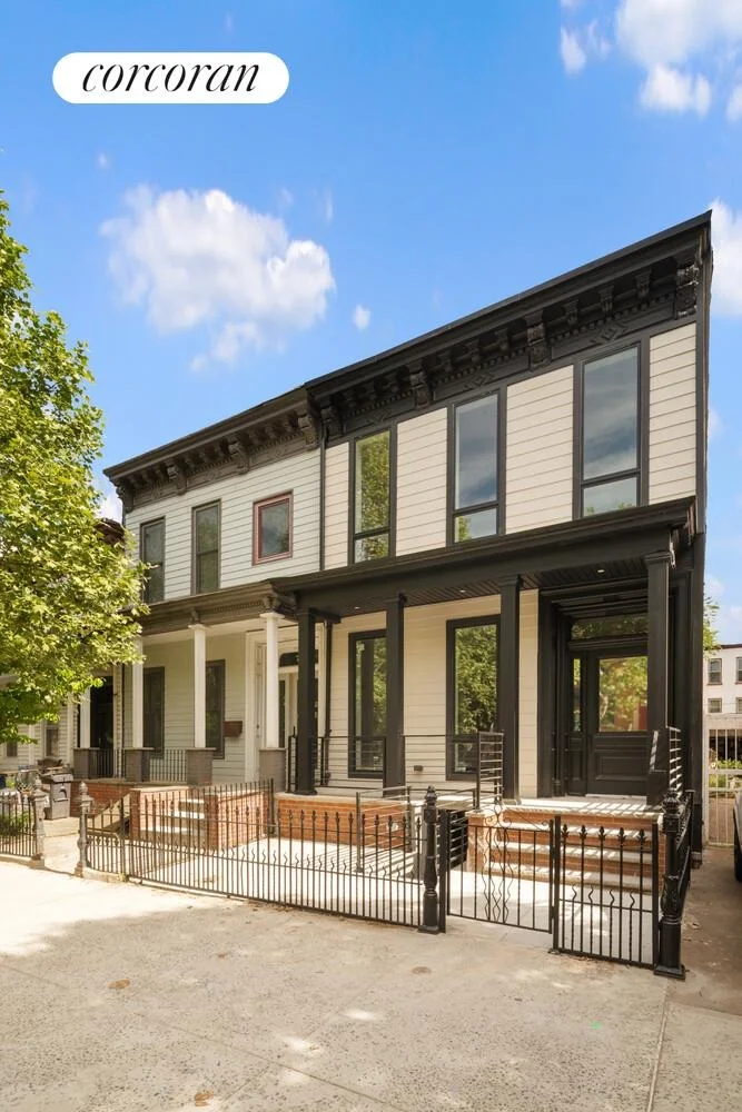 Photo of 700 MONROE Street
