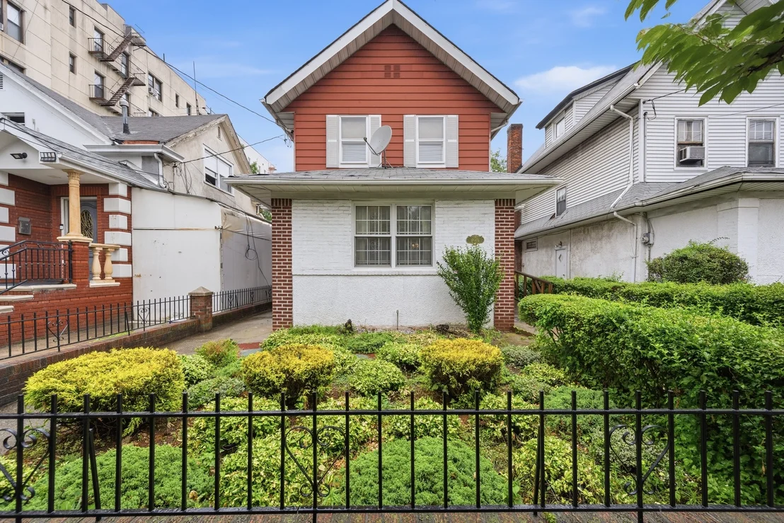 Photo of 2019 AVE R