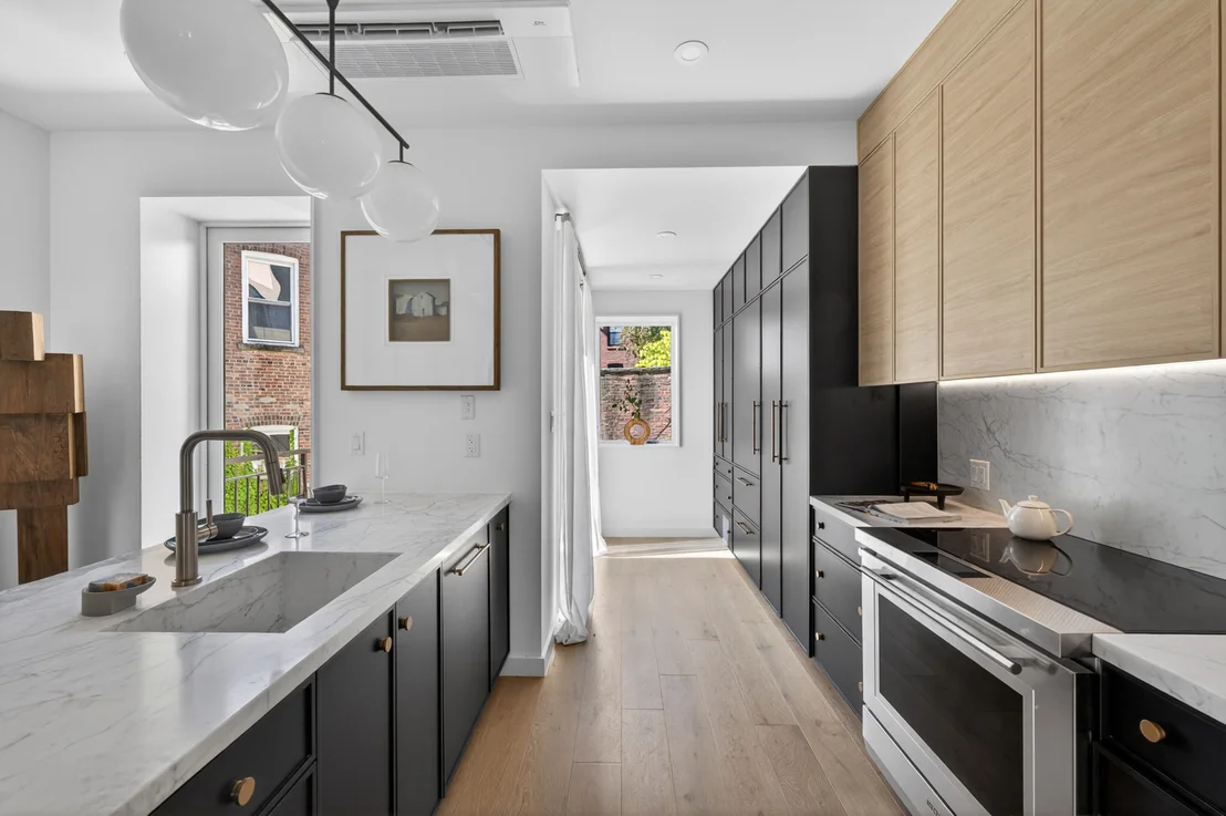 Photo of 340 CARROLL Street