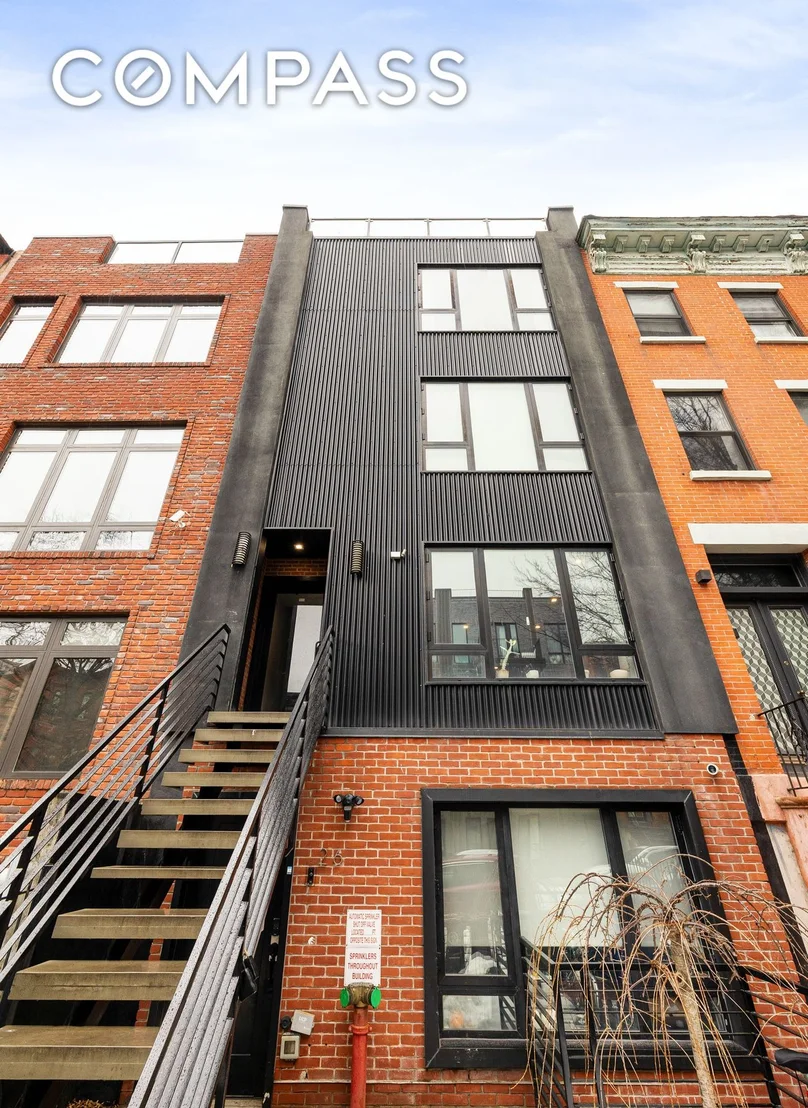Photo of Unit 4 at 26 Eldert Street
