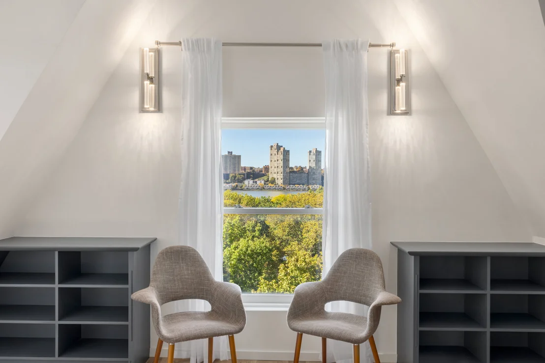 Photo of 40 RIVERSIDE Drive