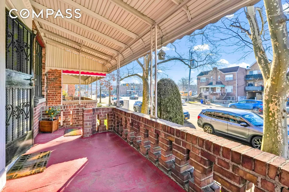 Photo of 5401 Clarendon Road