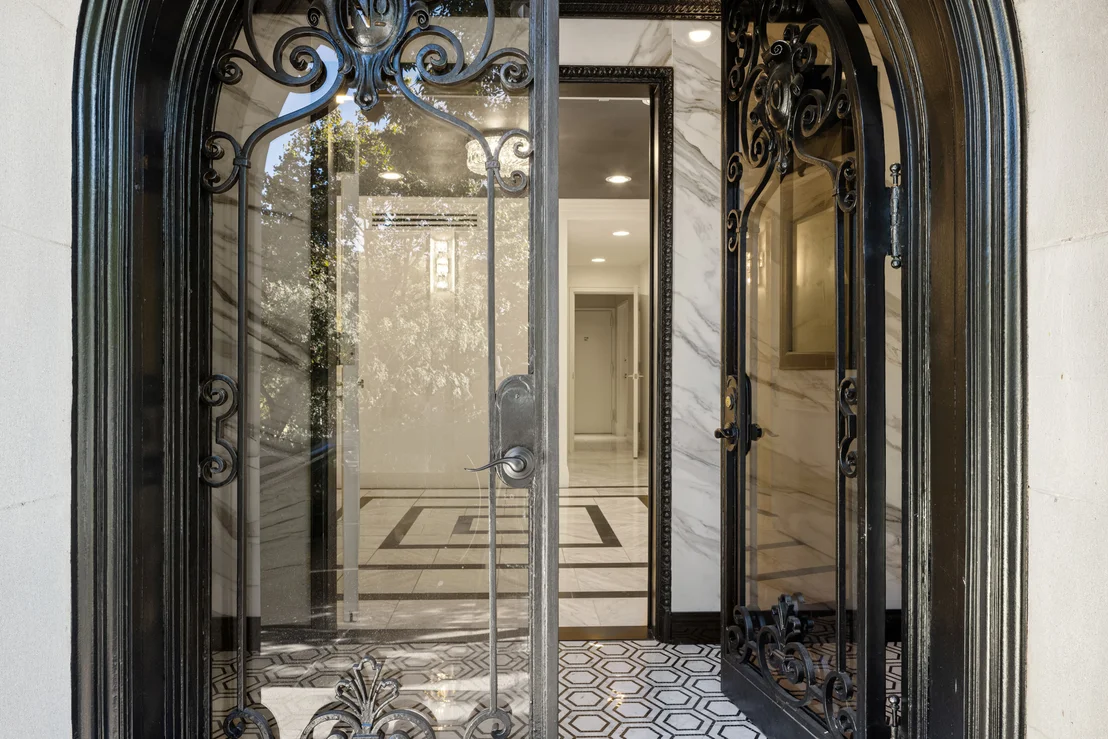 Photo of 40 RIVERSIDE Drive