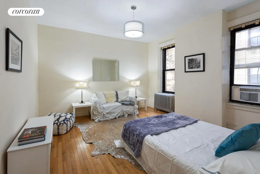 Photo of Unit 2K at 125 EASTERN Parkway