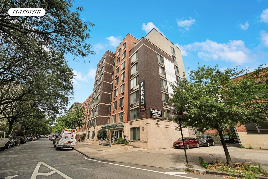 Photo of Unit 4H at 29 W 138TH Street