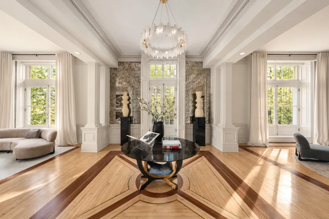 Photo of 337 RIVERSIDE Drive