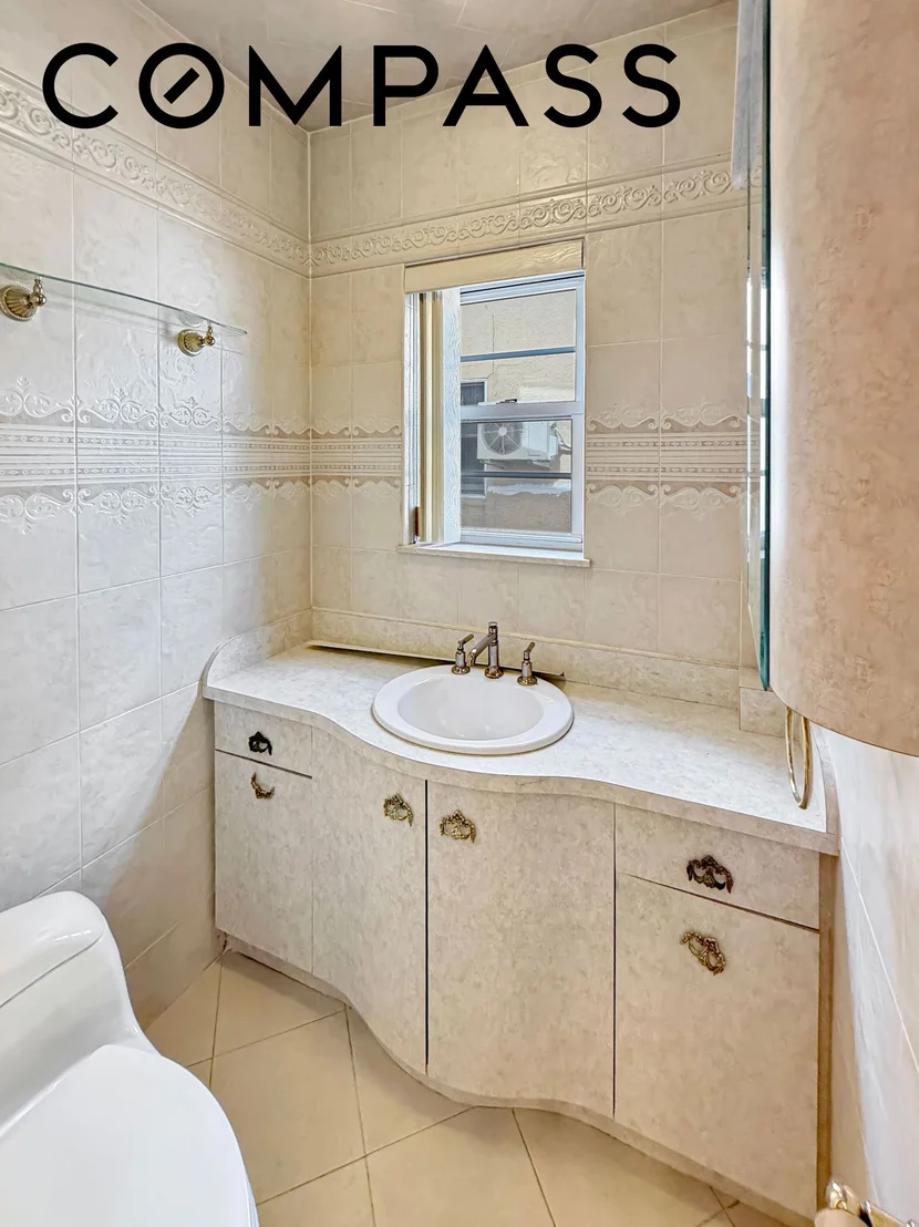 Photo of 3731 Maple Avenue