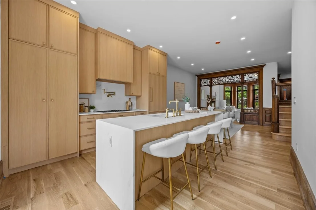 Photo of 208 LINCOLN Road