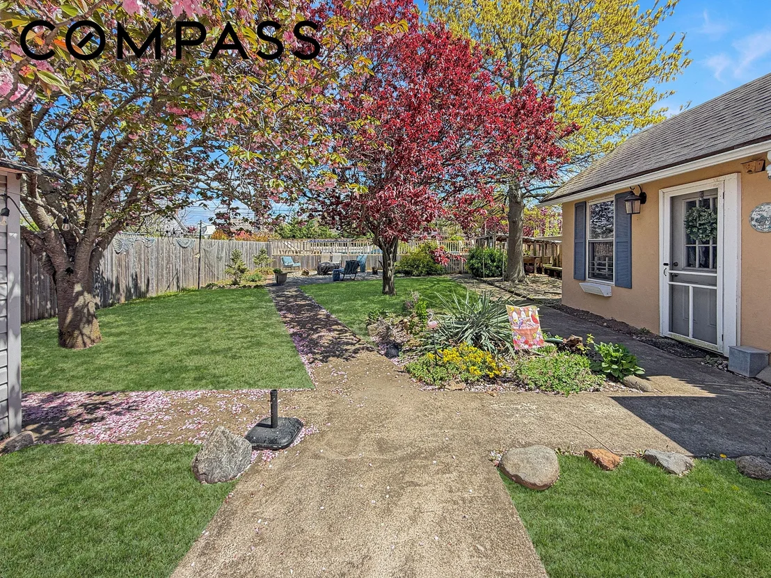 Photo of 5007 Surf Avenue
