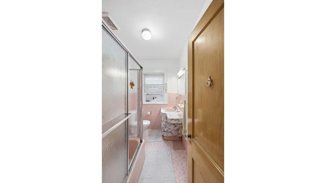 Photo of 2019 AVE R
