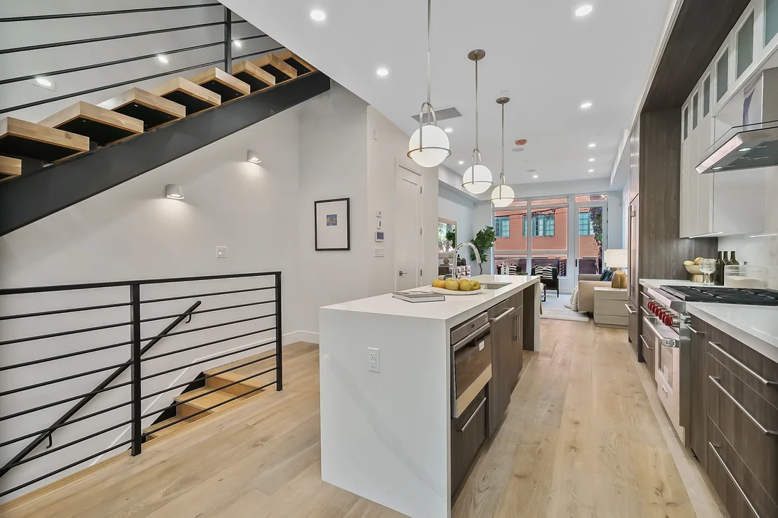 Photo of 85 Calyer Street