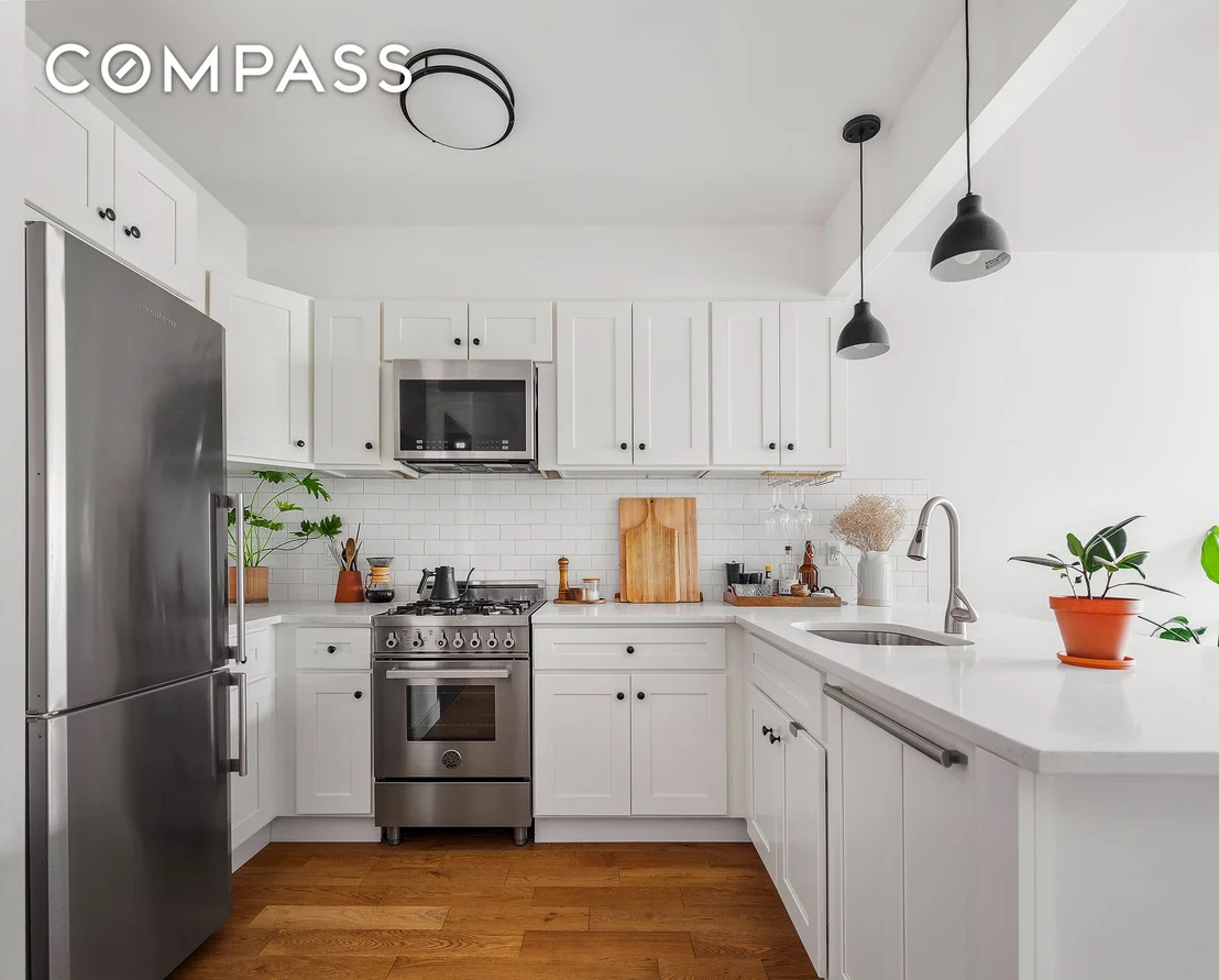 Photo of Unit 3B at 1229 Putnam Avenue