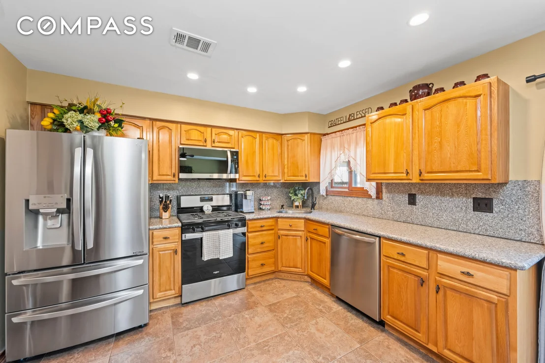 Photo of 15 Hickory Circle