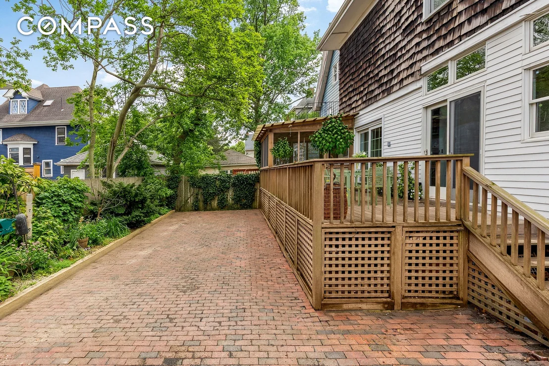 Photo of 155 Stratford Road