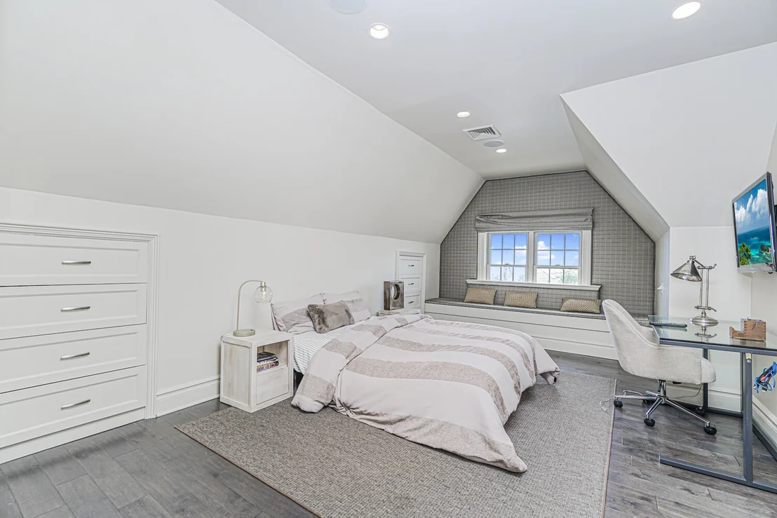 Photo of 125 BENEDICT Road