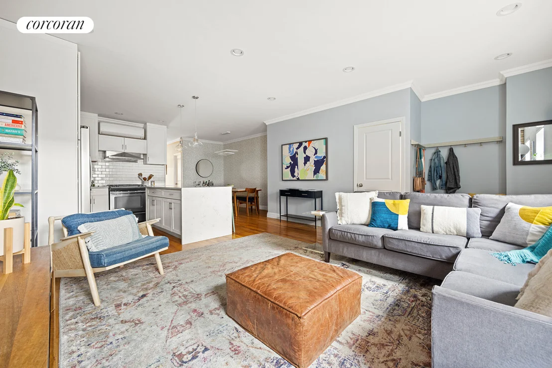 Photo of Unit 1 at 564 HENRY Street