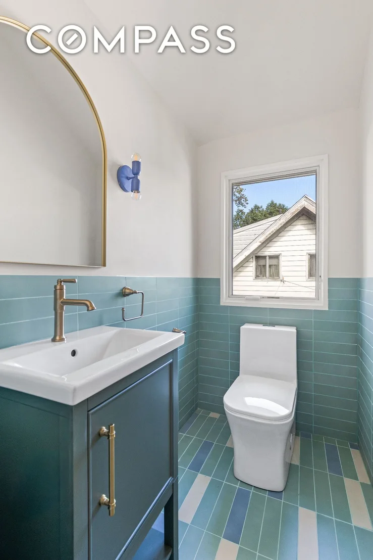 Photo of 453 Stratford Road