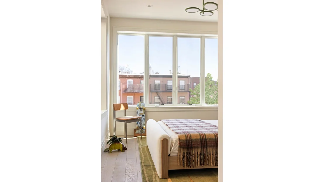 Photo of 35 IRVING Place
