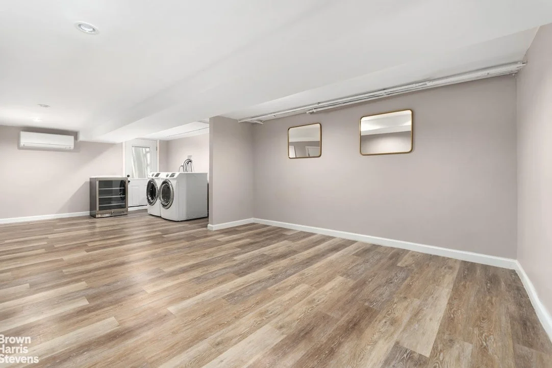 Photo of 72 CONSELYEA Street