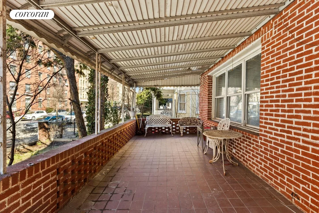 Photo of 86 LINCOLN Road