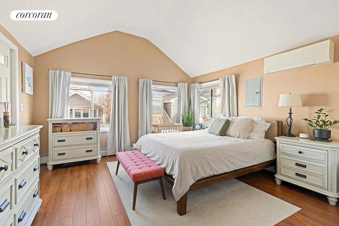 Photo of 64 Hillside Avenue