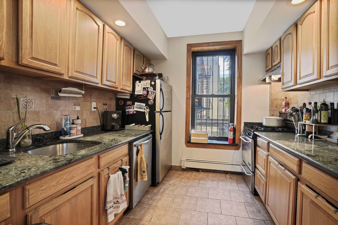 Photo of Unit 2 at 2 4th Place