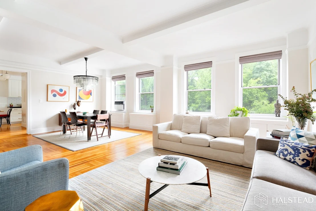 Photo of Unit 2B at 41 EASTERN Parkway