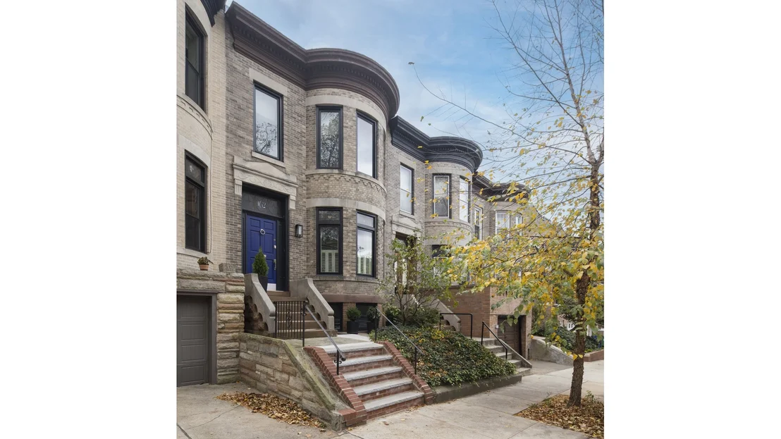 Photo of 162 SENATOR Street