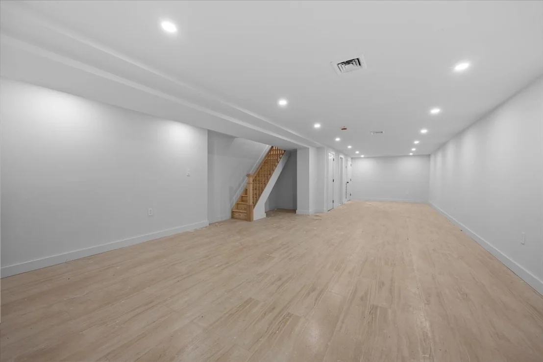 Photo of 208 LINCOLN Road