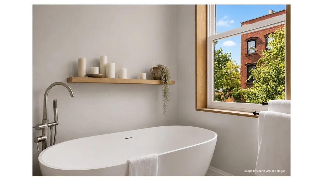 Photo of Unit TWNHSE at 227 WARREN Street