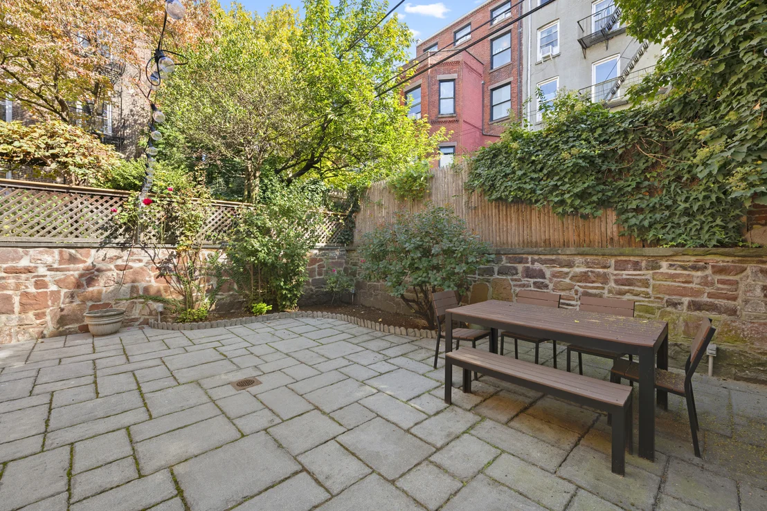 Photo of 29 GARDEN Place