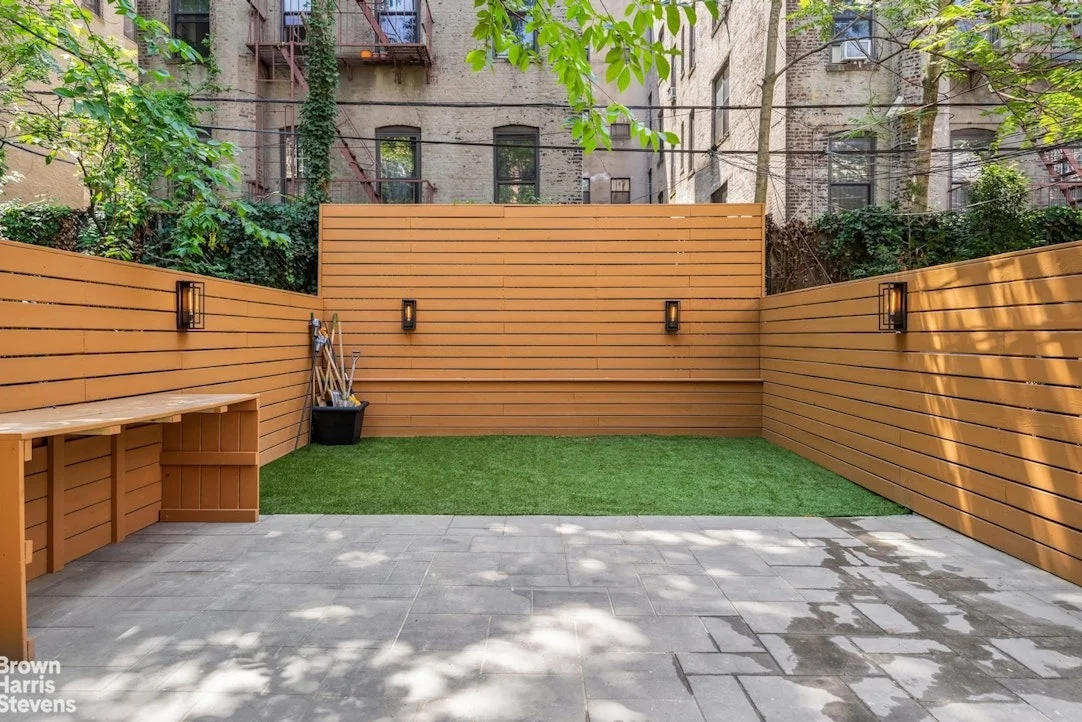 Photo of 72 CONSELYEA Street