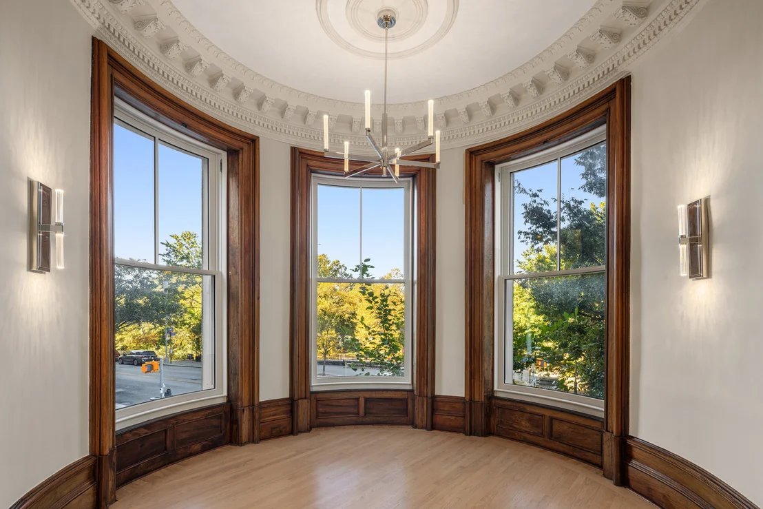 Photo of 40 RIVERSIDE Drive