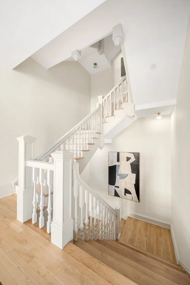 Photo of 337 RIVERSIDE Drive