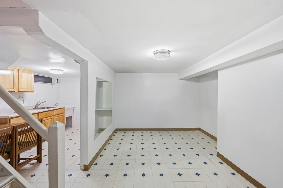 Photo of 2019 AVE R