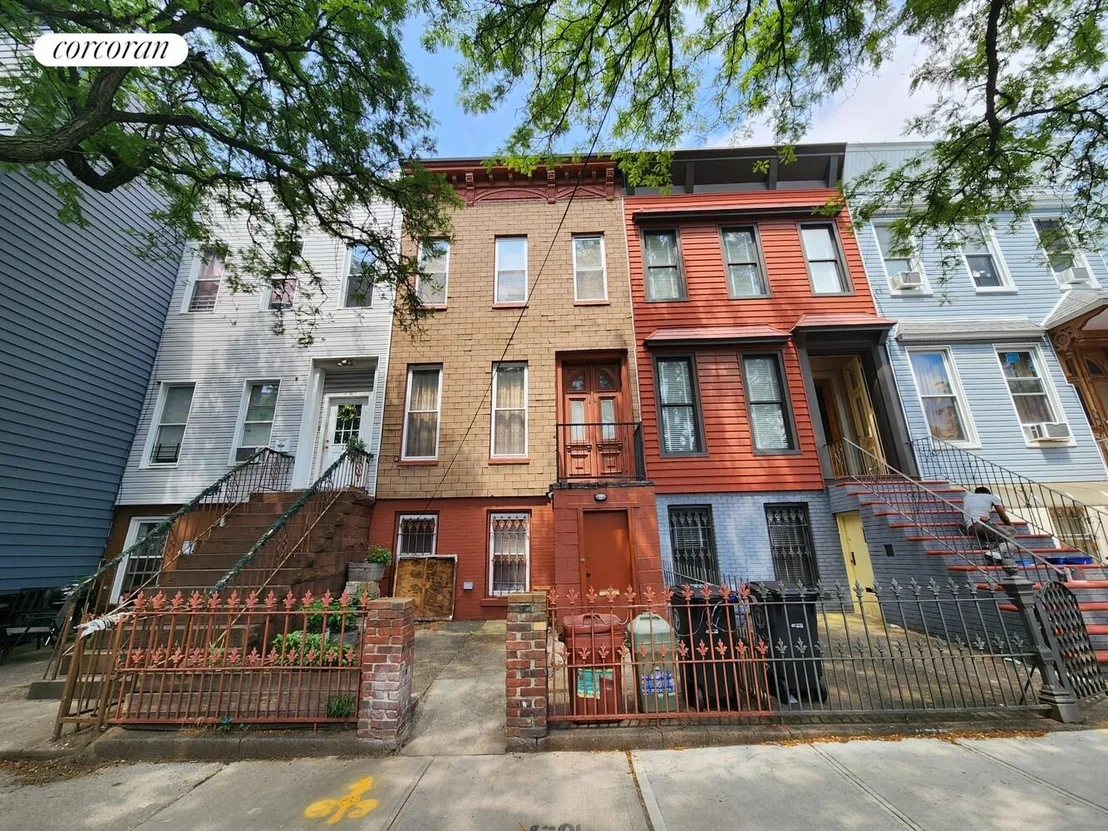 Photo of 25 GOODWIN Place