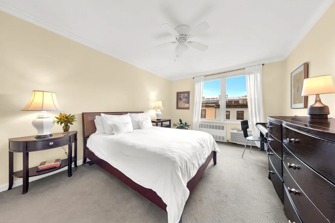 Photo of Unit 4B at 220 BERKELEY Place