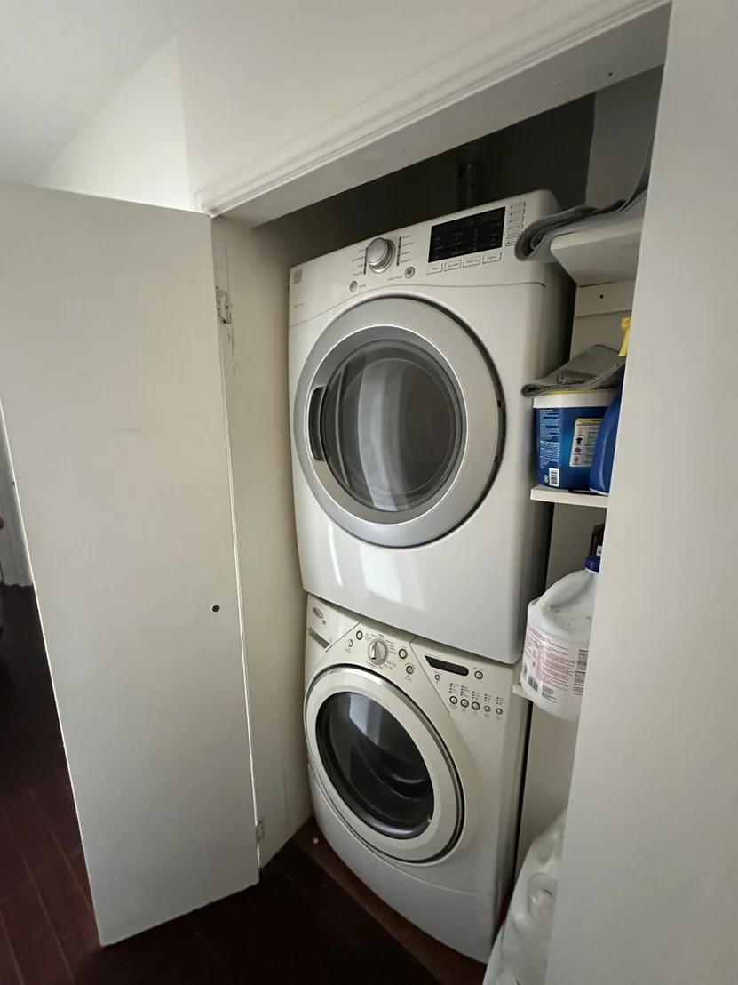 Photo of Unit 4E at 101 LINDEN Street