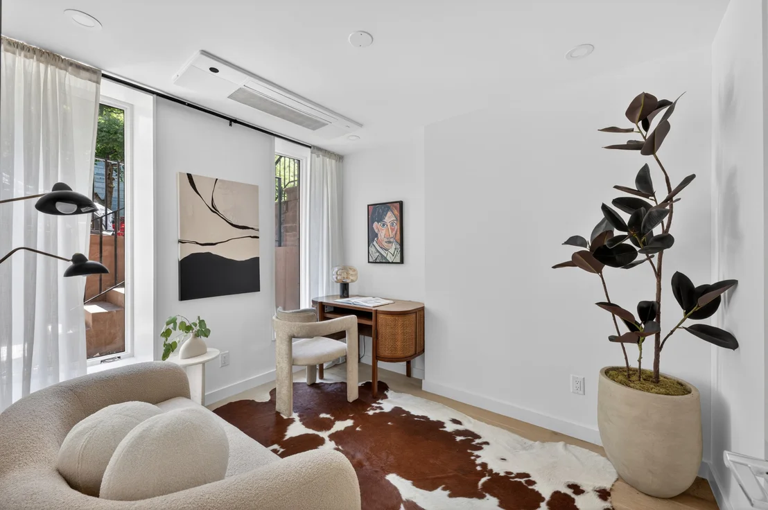 Photo of 340 CARROLL Street