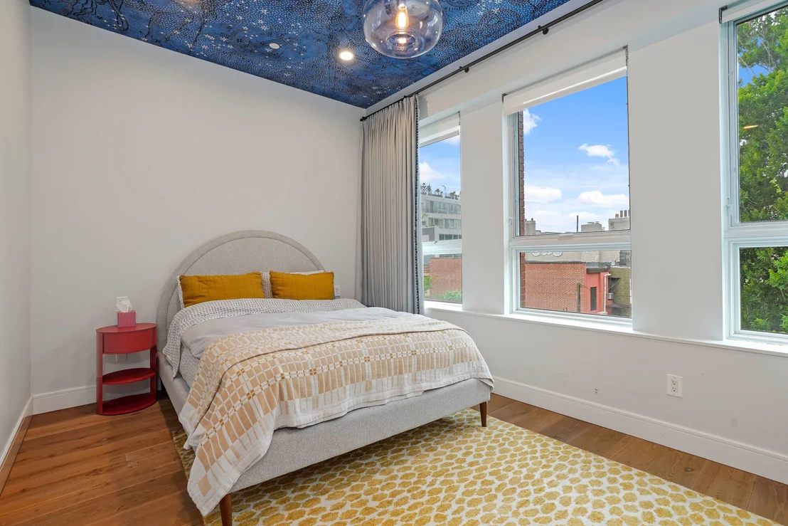 Photo of 85 Calyer Street