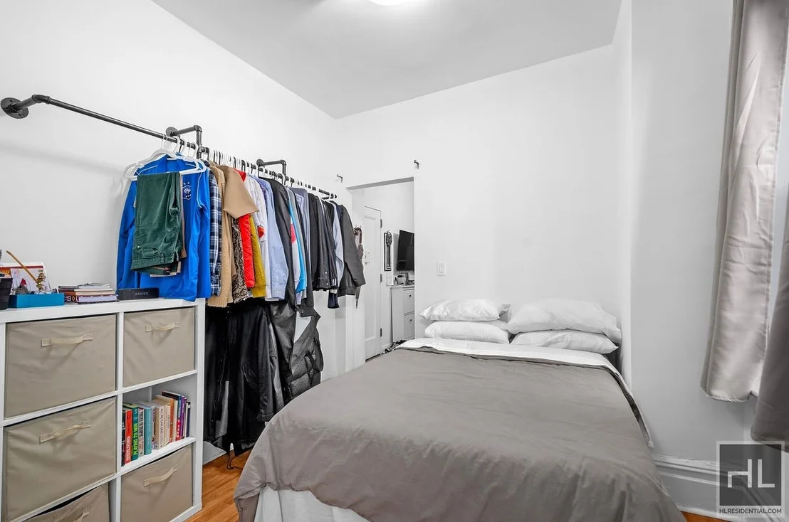 Photo of Unit D at 465 Eastern Parkway