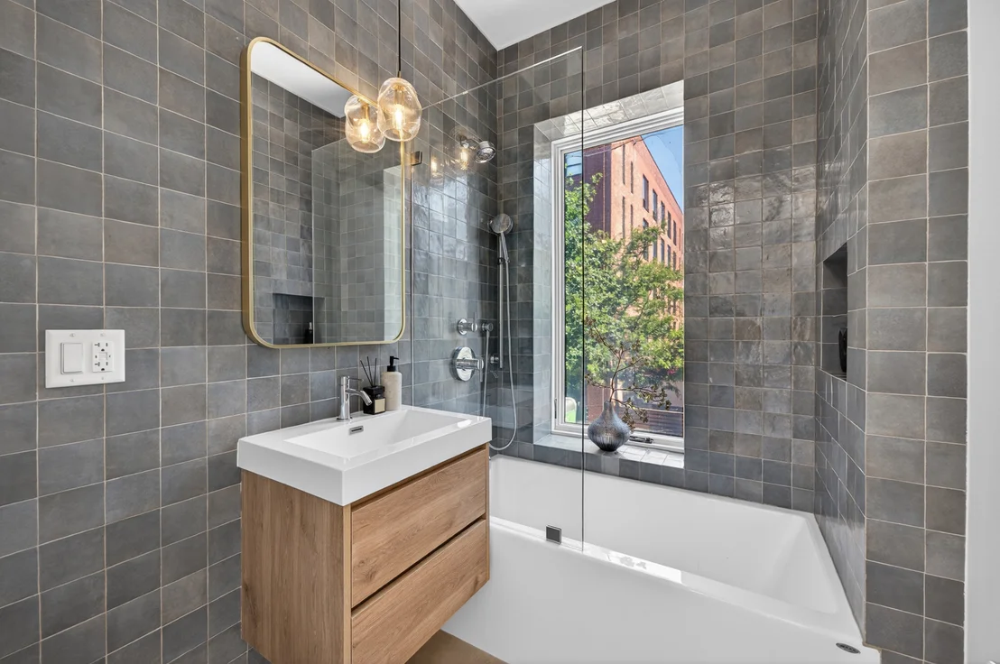Photo of 340 CARROLL Street