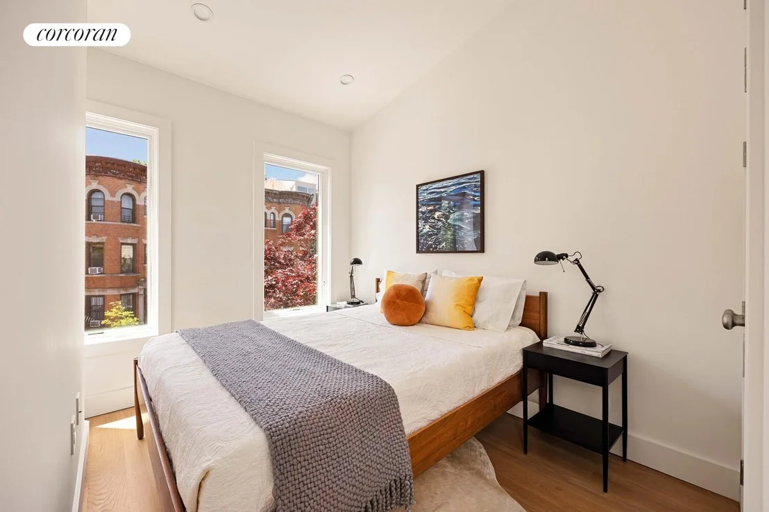 Photo of 331 12TH Street