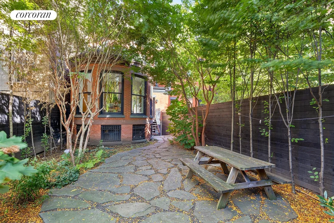 Photo of 280 WASHINGTON Avenue