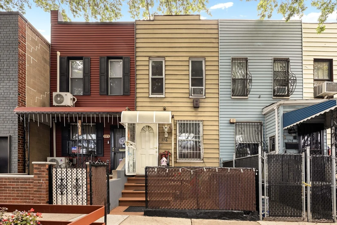 Photo of 176 10TH Street