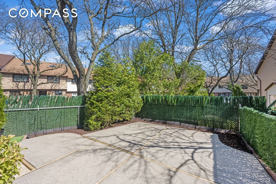 Photo of 15 Hickory Circle